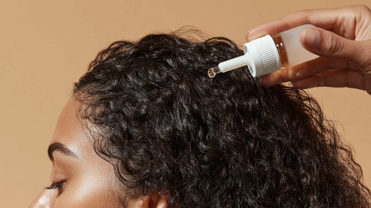 Solutions naturelles pour un cuir chevelu irrité et démangeaisons