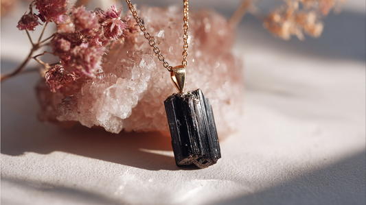 Bijoux artisanaux : 10 idées de cadeaux uniques et personnalisés