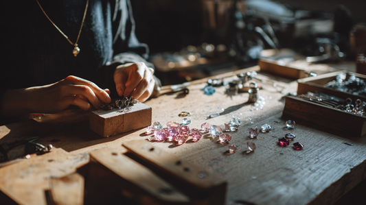 10 erreurs courantes à éviter quand on fabrique ses premiers bijoux