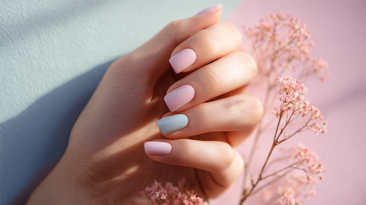 Gel UV, résine, semi-permanent : la bonne technique pour chaque cliente