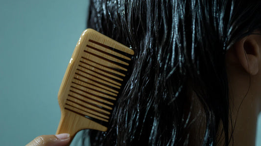 Cheveux déshydratés, abîmés ou secs : recettes maison